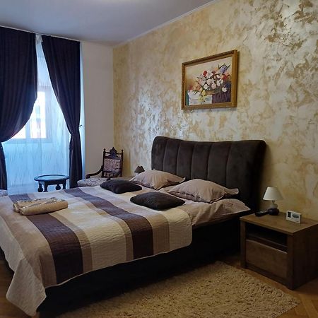 Republicii Apartment Braşov Exterior foto